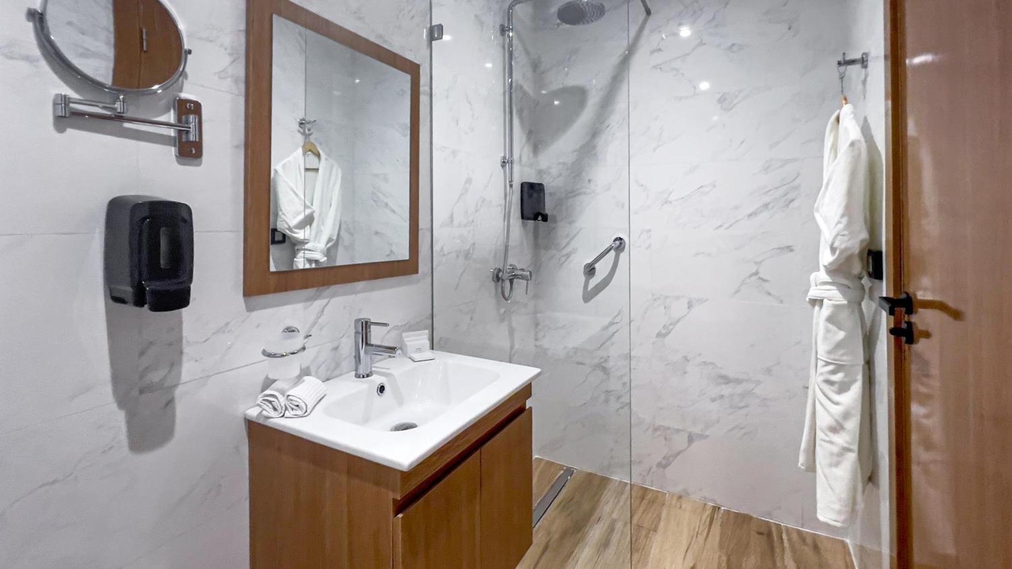 Kyriad Prestige City Center Туніс Екстер'єр фото