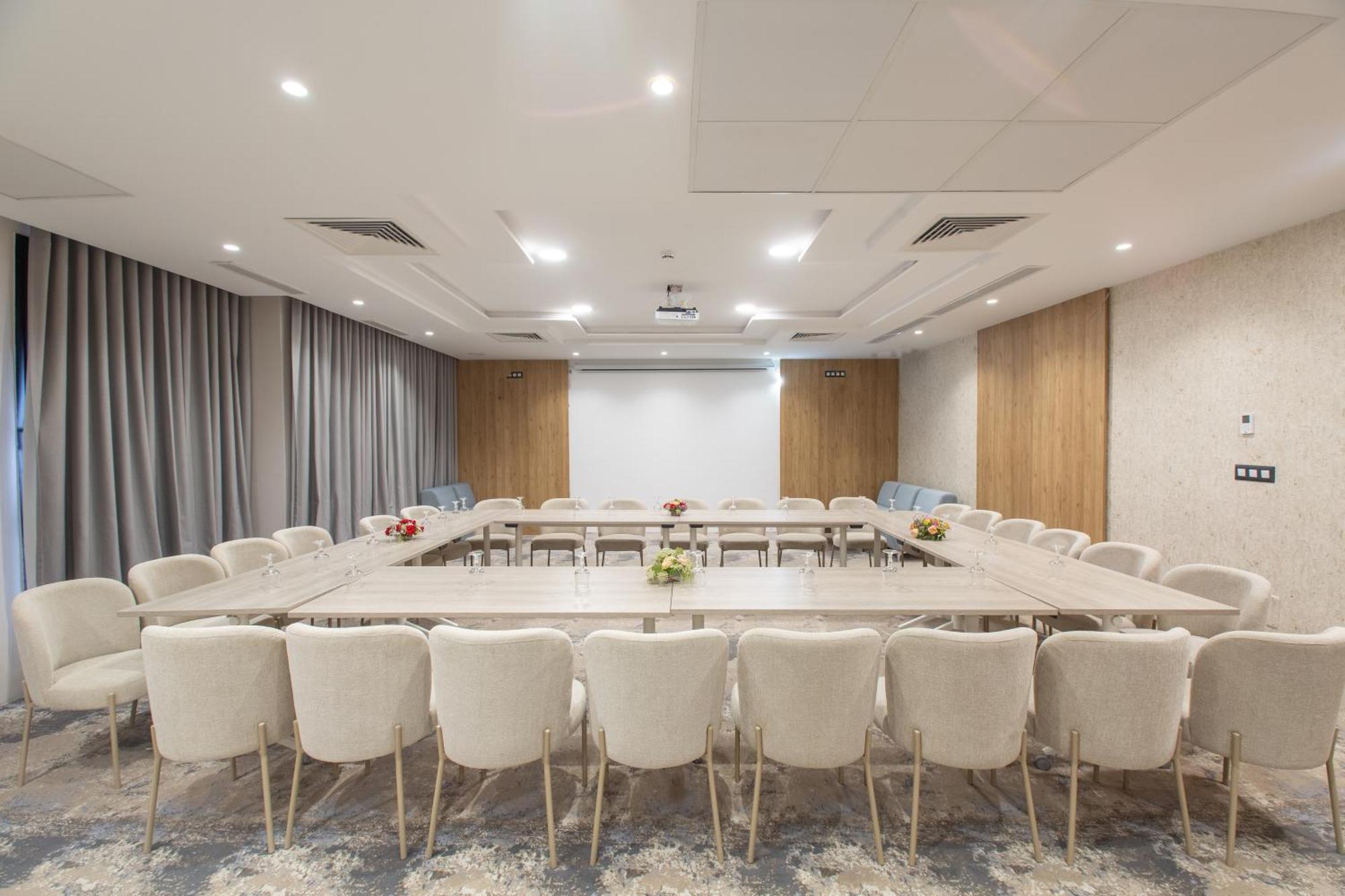 Kyriad Prestige City Center Туніс Екстер'єр фото